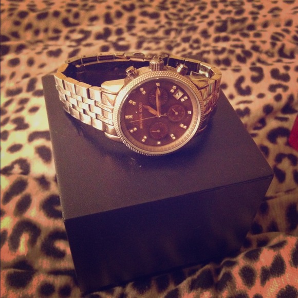 Michael kors watch 🎁⌚️