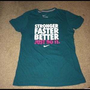Nike Top