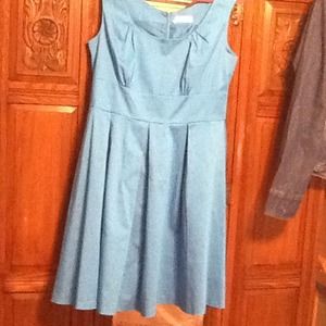 Reserved for 2lookgood2