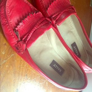 red shoes 🎈❤️