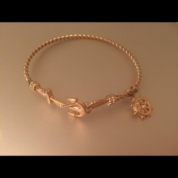 Jewelry - Gold nautical anchor bracelet