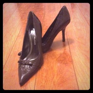 Bandolino Burgundy Pumps