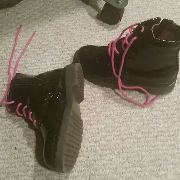Girls size 3 patent leather boots