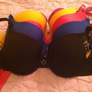 Bras 34D