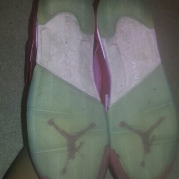 Air Jordan Retro 5 Valentines - Picture 3 of 4