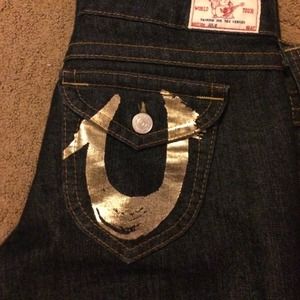 True Religion: gold pocket