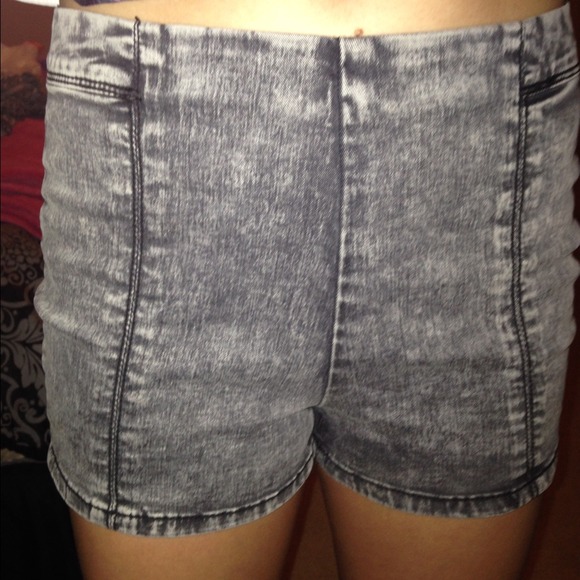 High waisted short short