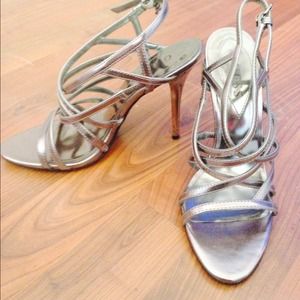 GUESS heels 6.5
