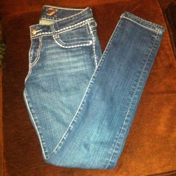 Blue skinnies with tan outline!