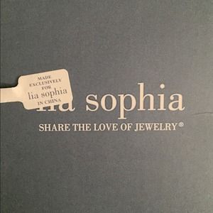 Lia Sophia never worn earrings