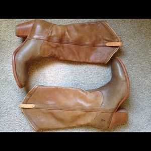 Authentic Frye Taylor pull on boots Authentic Frye Taylor pull on boots