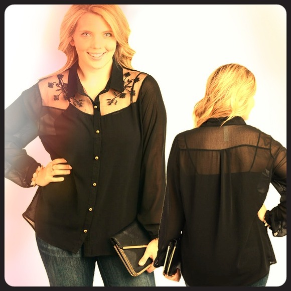 Plus size blouse - Picture 1 of 1