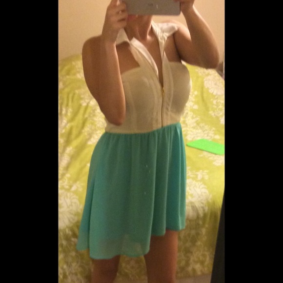 Dress-gifted - Picture 2 of 3