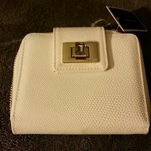 Small zip wallet