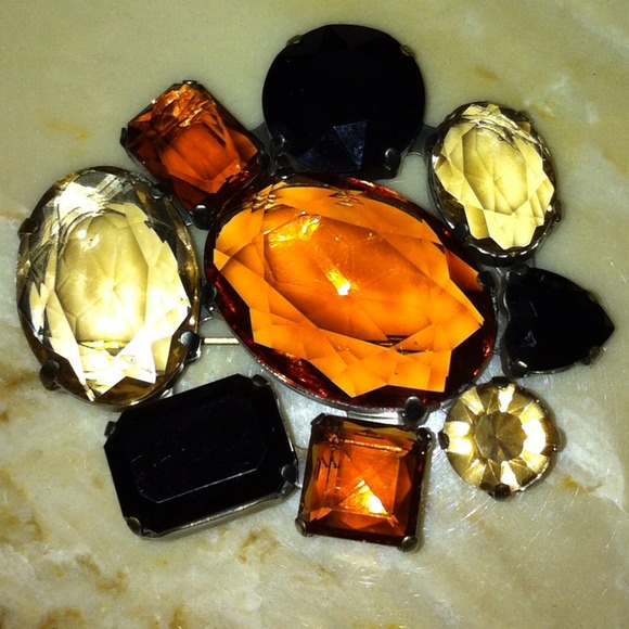 BOGO 1/2. GORGEOUS PIN - Picture 2 of 4