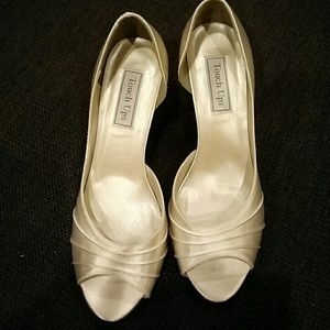 Off white 9 1/2 high heel