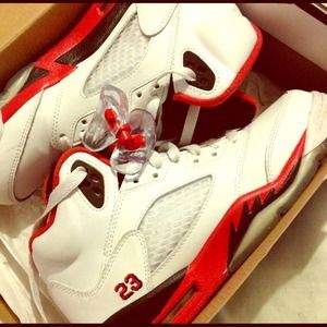 Retro Jordan White Black Red& Icy Blue Bottoms