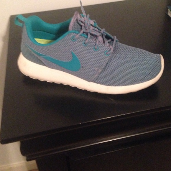 Nike Roshes