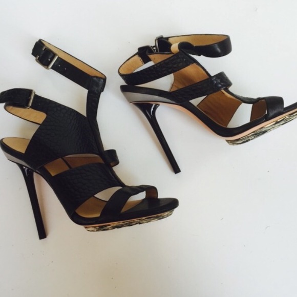 L.A.M.B. Black all leather strappy pumps Sz 6 new - Picture 4 of 4