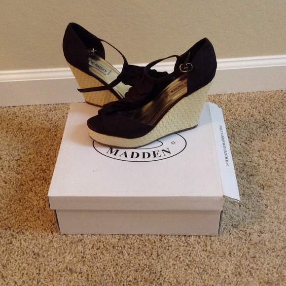 Steve Madden Shoes - Wedges