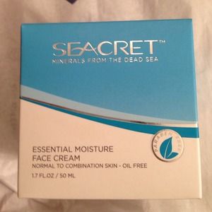 Seacret essential moisture face cream