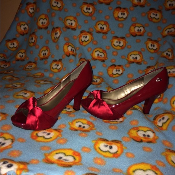 Ruby Red Heels. - Picture 2 of 4