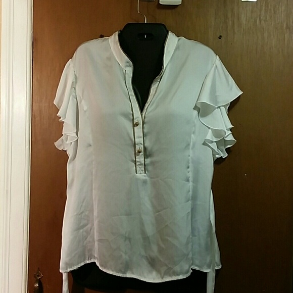 Cream colored blouse - Picture 1 of 1