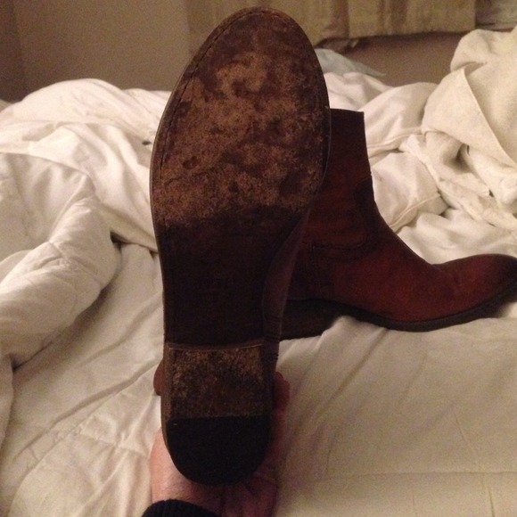 Frye carson tab short! - Picture 3 of 4