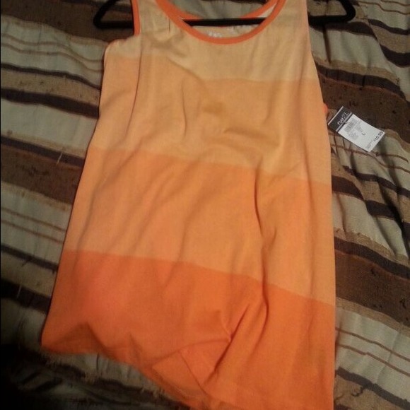 Large in men's ombre tank