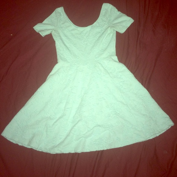 Light blue floral dress ♻️TRADED♻️