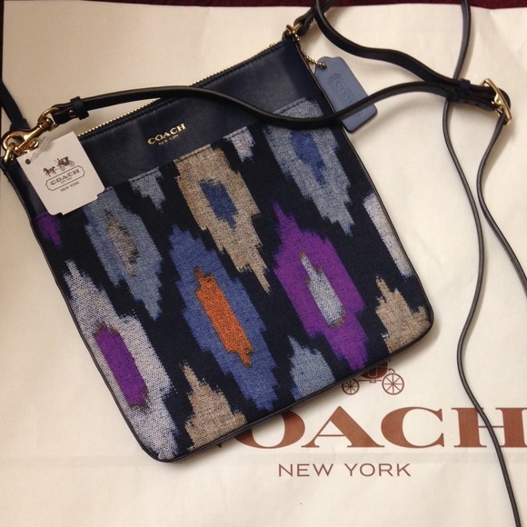 Coach Handbags - COACH CROSSBODY BAG NWT. 51561