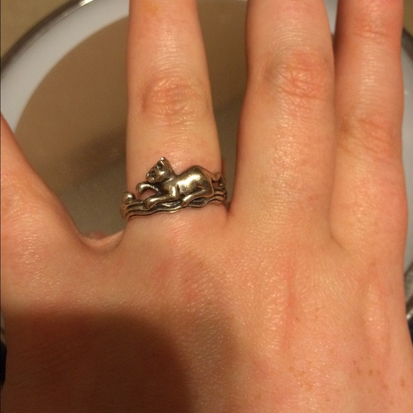 Jewelry - Cat ring