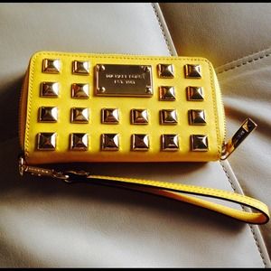 MK phone wallet