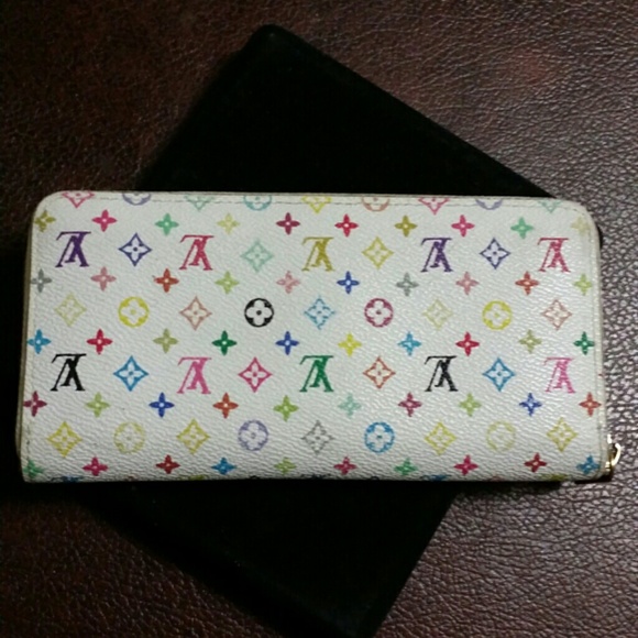 Multi wallet