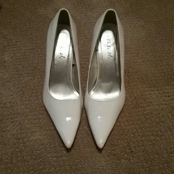 White Pumps Size 9