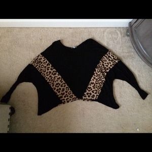 Batwing Cheetah Detail Top