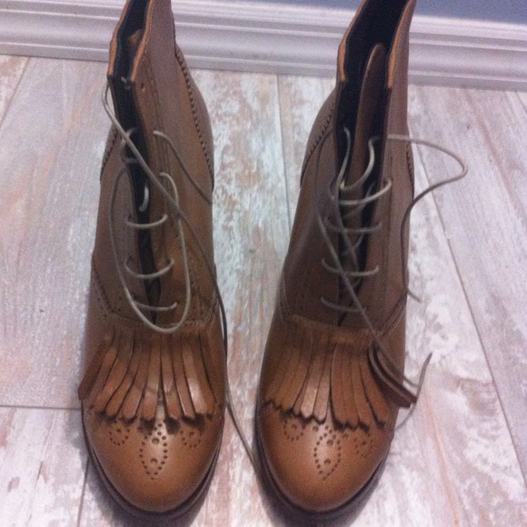 New J Crew brown lace up fringed ankle boots sz 10