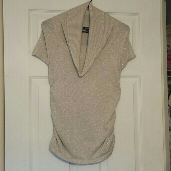 Apt 9 cowl neck short sleeve sweater!