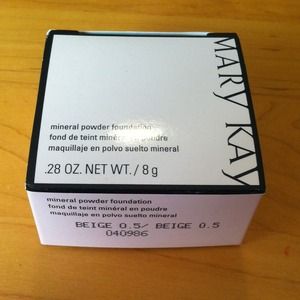 Beige 0.5 Mary Kay Mineral Powder