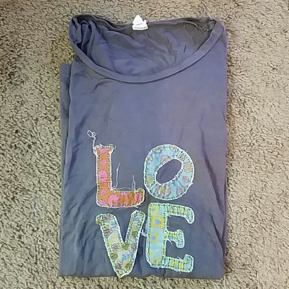 LOVE super soft gray tshirt