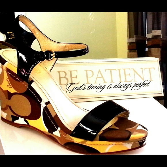 NEW -COACH  Shoes