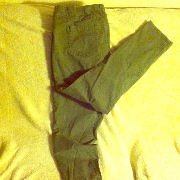Olive green Skinny cut chinos.