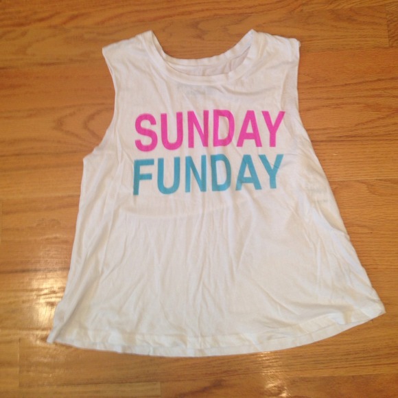 Sunday Funday swing tank NWT