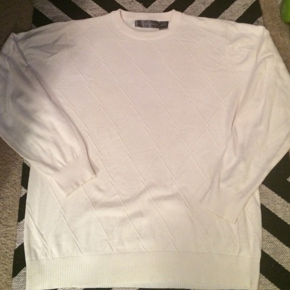 Oscar de la Renta Sweaters - Oscar de la Renta cream sweater