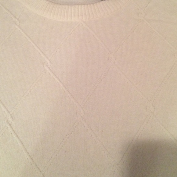 Oscar de la Renta cream sweater - Picture 3 of 3