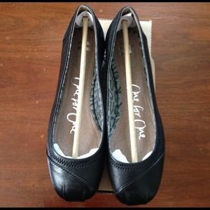 TOMS Ballet flats Size 7 Black