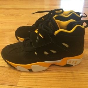 Nike Diamond Turf II