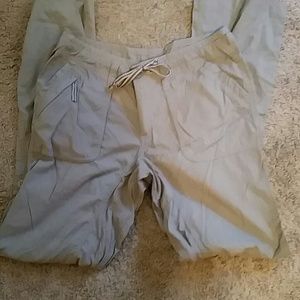 Light weight olive green converter pants