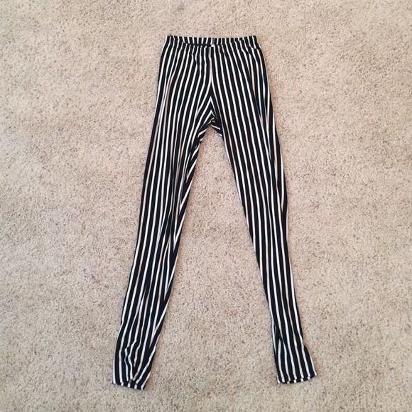 Striped leggings