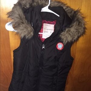 Black Aeropostale vest